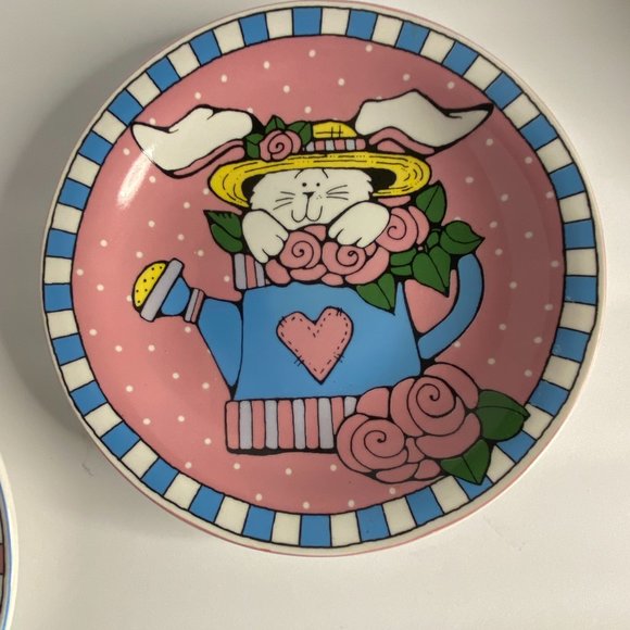 Easter Plates Rabbits Set of 3 - Picture 3 of 7